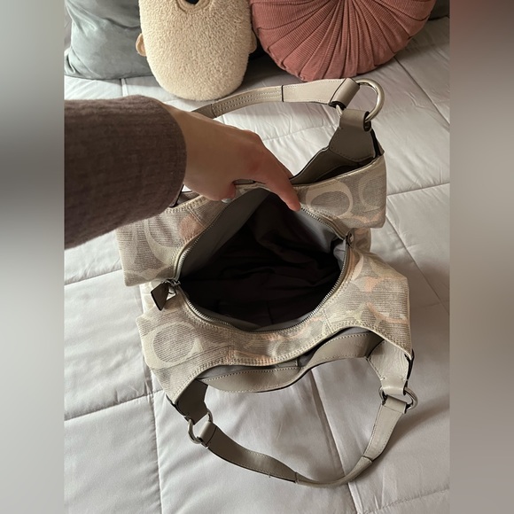 Coach Soho Optic Lynn Shoulder Bag Hobo - Picture 3 of 16